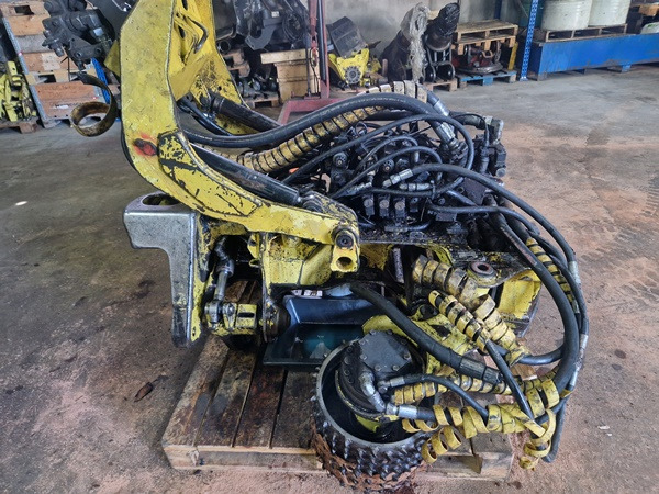 John Deere H 752 - آلة قطع الأشجار: صورة 2 John Deere H 752 - آلة قطع الأشجار: صورة 2