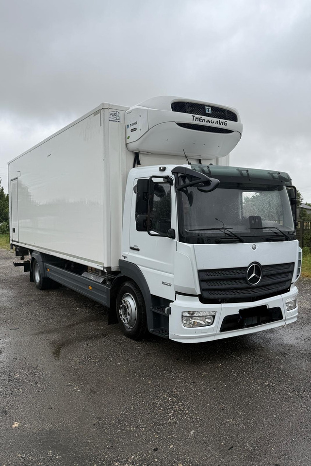 MERCEDES-BENZ ATEGO 1523 - شاحنة الفريزر: صورة 4 MERCEDES-BENZ ATEGO 1523 - شاحنة الفريزر: صورة 4