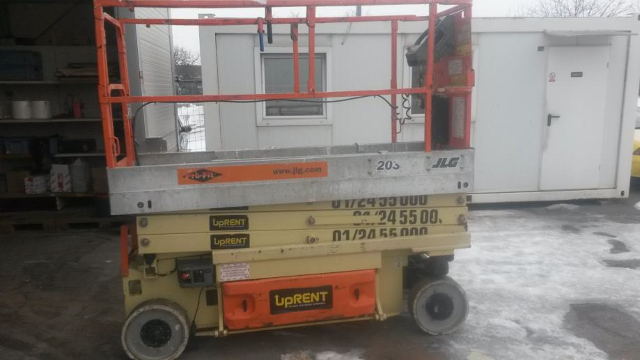 JLG 3246 - رافعة هيدروليكية مقصية: صورة 3 JLG 3246 - رافعة هيدروليكية مقصية: صورة 3