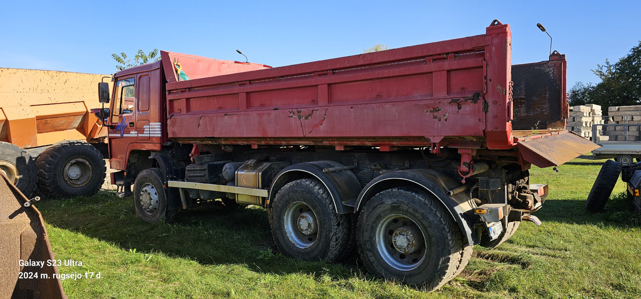 VOLVO FL 12 6x6 - شاحنة قلاب: صورة 4 VOLVO FL 12 6x6 - شاحنة قلاب: صورة 4