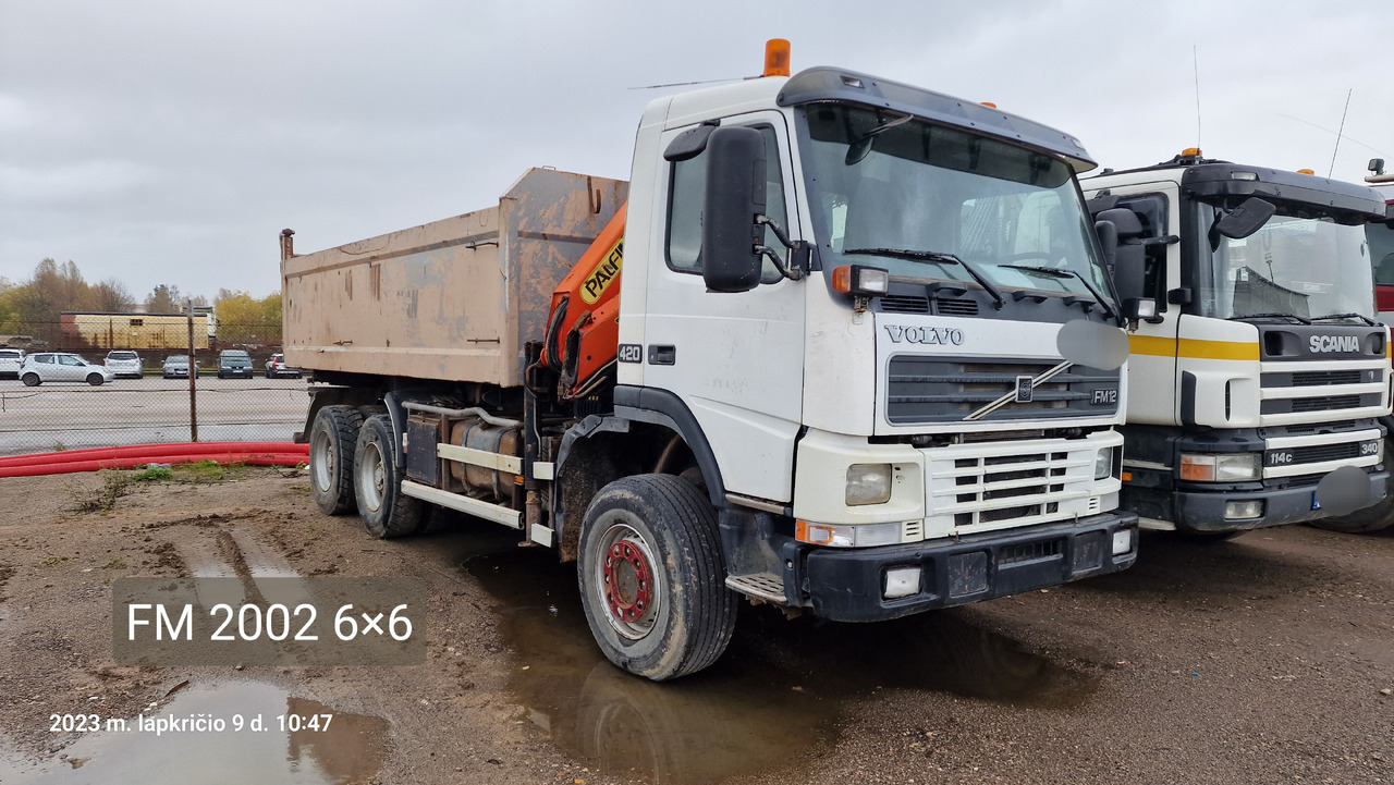 VOLVO FM 12 6x6 - شاحنة قلاب: صورة 1 VOLVO FM 12 6x6 - شاحنة قلاب: صورة 1