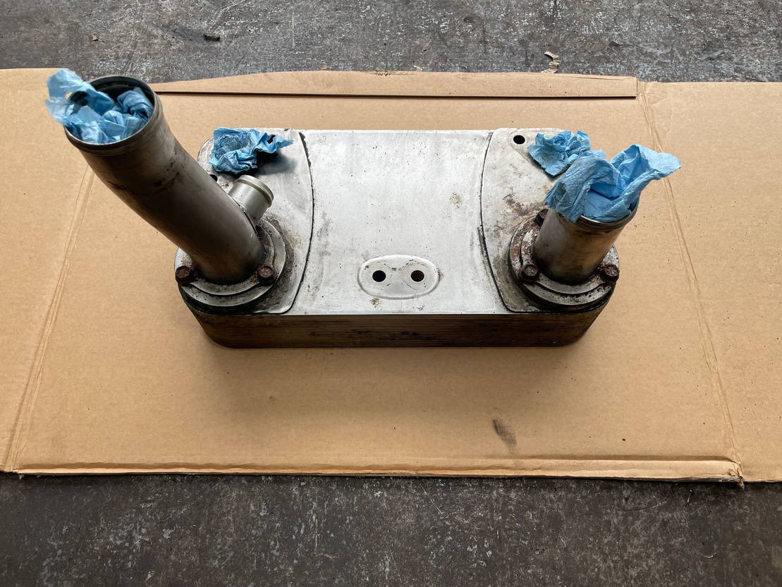 ZF ZF Ölkühler Wärmetauscher Getriebeölkühler Ecolife 6AP 1400 1700 - مبرد الزيت - حافلة: صورة 3 ZF ZF Ölkühler Wärmetauscher Getriebeölkühler Ecolife 6AP 1400 1700 - مبرد الزيت - حافلة: صورة 3