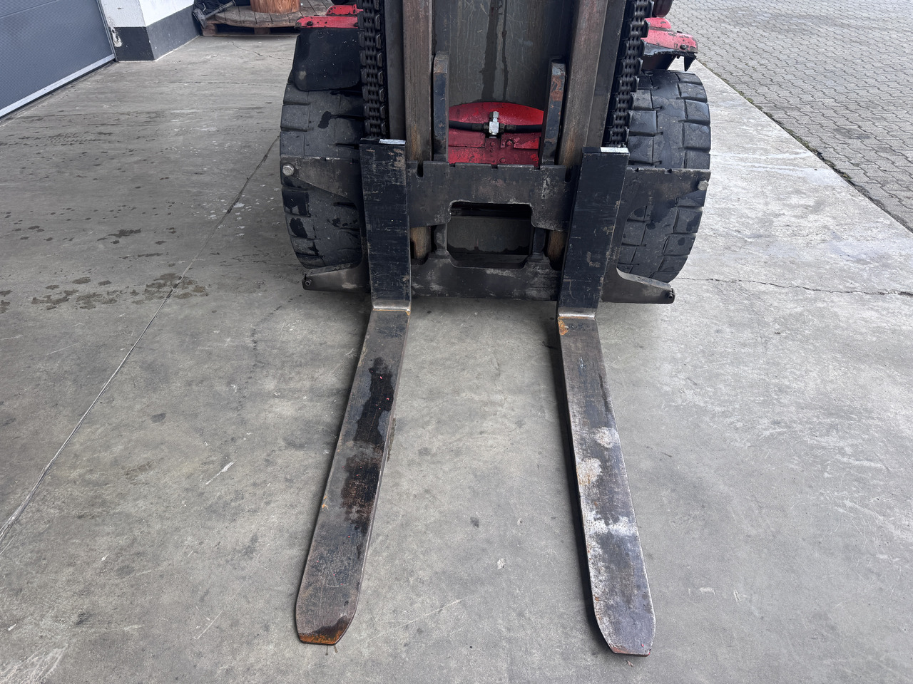 LINDE H 45 D 600 - رافعة شوكية ديزل: صورة 4 LINDE H 45 D 600 - رافعة شوكية ديزل: صورة 4