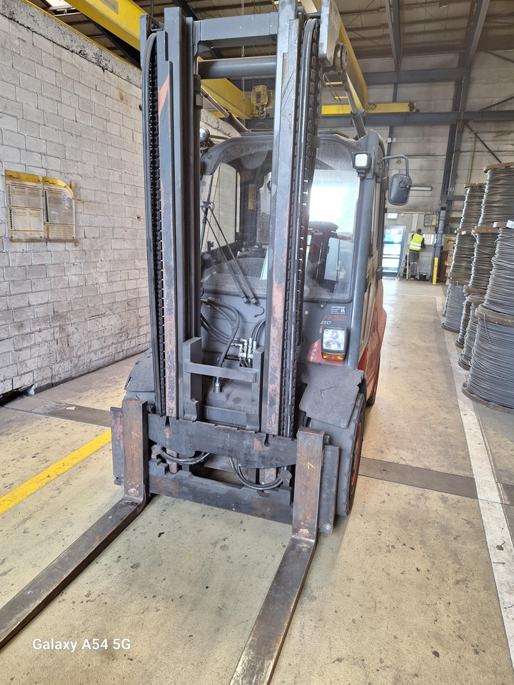 LINDE H 50 D-02 600 - رافعة شوكية ديزل: صورة 5 LINDE H 50 D-02 600 - رافعة شوكية ديزل: صورة 5