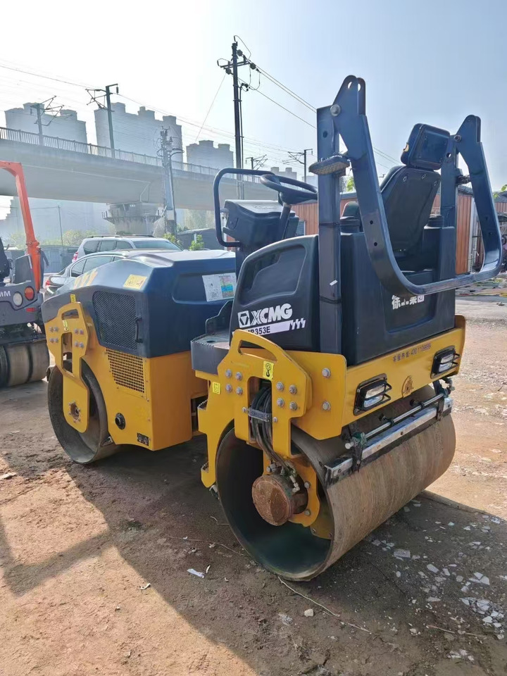 XCMG XMR353E - مدحلة صغيرة: صورة 5 XCMG XMR353E - مدحلة صغيرة: صورة 5