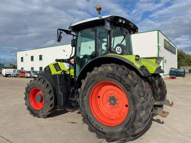 جرار CLAAS ARION 620 CEBIS: صورة 6