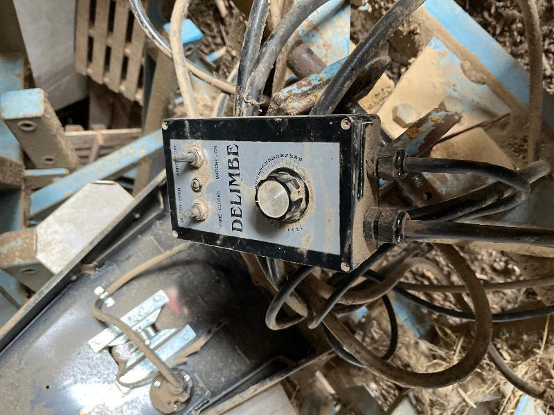 DELIMBE T24 - آلة رش السماد: صورة 3 DELIMBE T24 - آلة رش السماد: صورة 3