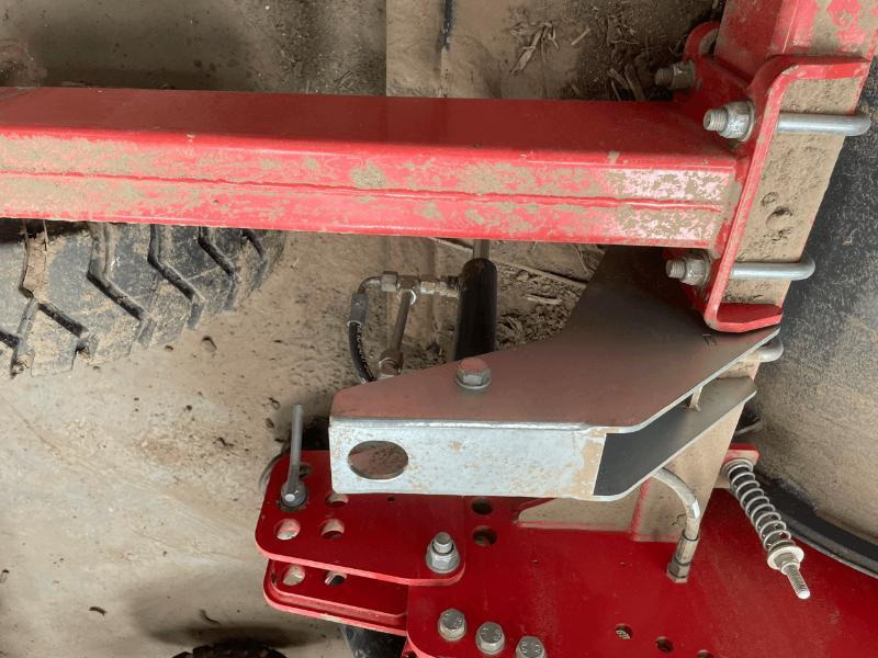 DEWULF SC300 FRONTALE - معدات زراعة وحصاد البطاطس: صورة 3 DEWULF SC300 FRONTALE - معدات زراعة وحصاد البطاطس: صورة 3