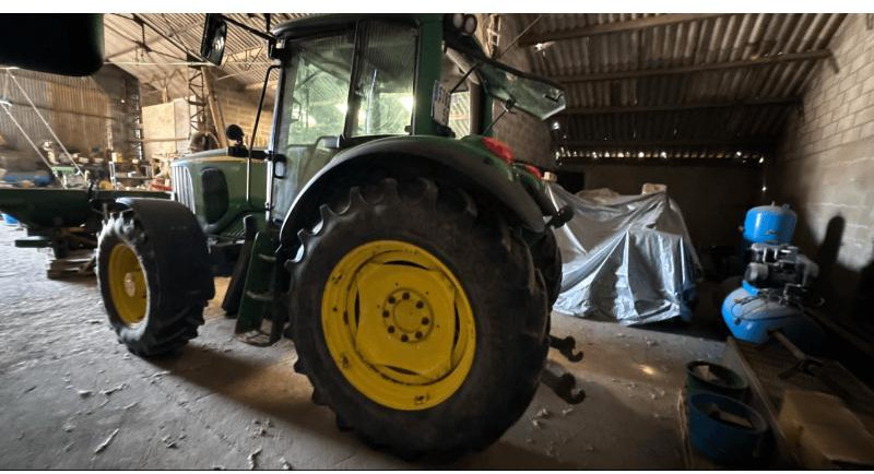 JOHN DEERE 6520 - جرار: صورة 3 JOHN DEERE 6520 - جرار: صورة 3