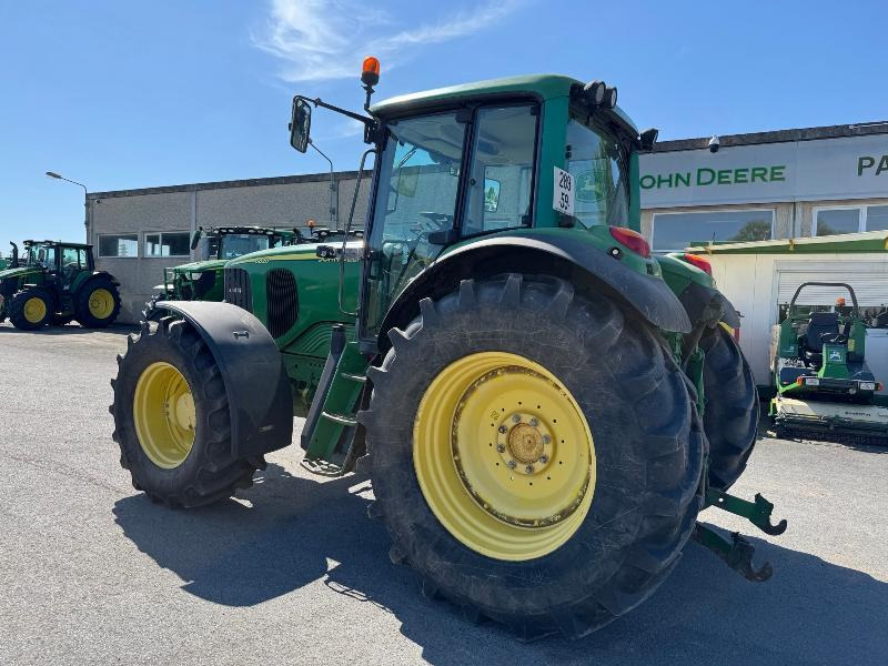 JOHN DEERE 6820 - جرار: صورة 2 JOHN DEERE 6820 - جرار: صورة 2