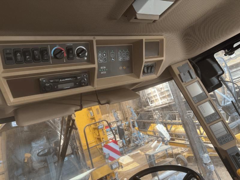 JOHN DEERE 7400 4RM - حصادة الأعلاف: صورة 3 JOHN DEERE 7400 4RM - حصادة الأعلاف: صورة 3