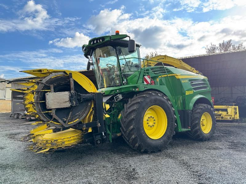 JOHN DEERE 8400 - حصادة الأعلاف: صورة 1 JOHN DEERE 8400 - حصادة الأعلاف: صورة 1