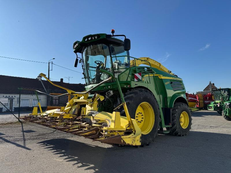 JOHN DEERE 8500 - حصادة الأعلاف: صورة 1 JOHN DEERE 8500 - حصادة الأعلاف: صورة 1