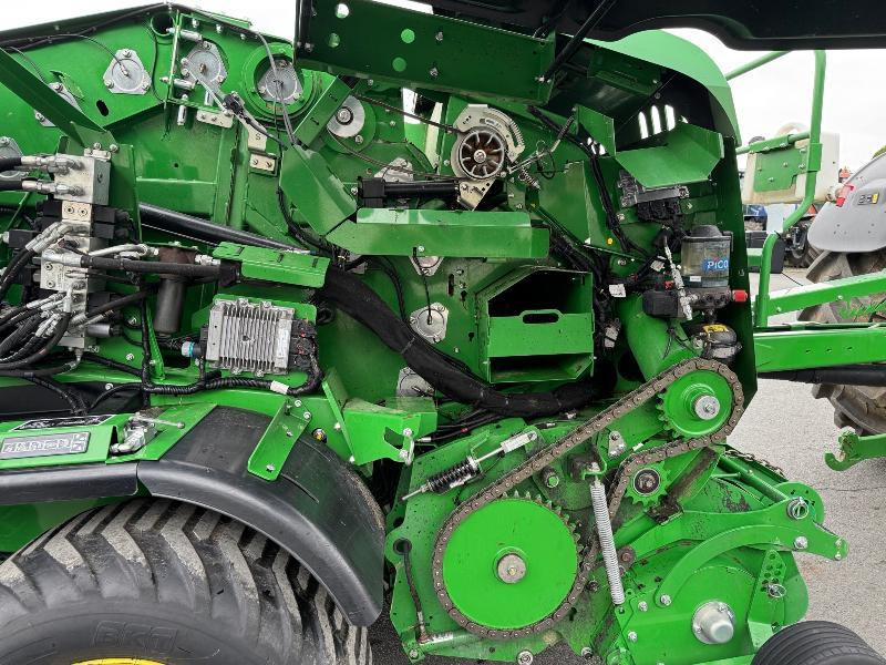 JOHN DEERE C441R - آلة تغليف بالة التبن: صورة 5 JOHN DEERE C441R - آلة تغليف بالة التبن: صورة 5