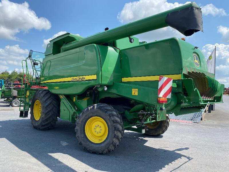 JOHN DEERE T660 - حصادة موحَّدة: صورة 3 JOHN DEERE T660 - حصادة موحَّدة: صورة 3