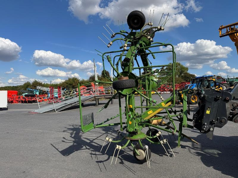 KRONE KW7.82 - آلة تيبيس العشب/ آلة جمع العشب: صورة 4 KRONE KW7.82 - آلة تيبيس العشب/ آلة جمع العشب: صورة 4