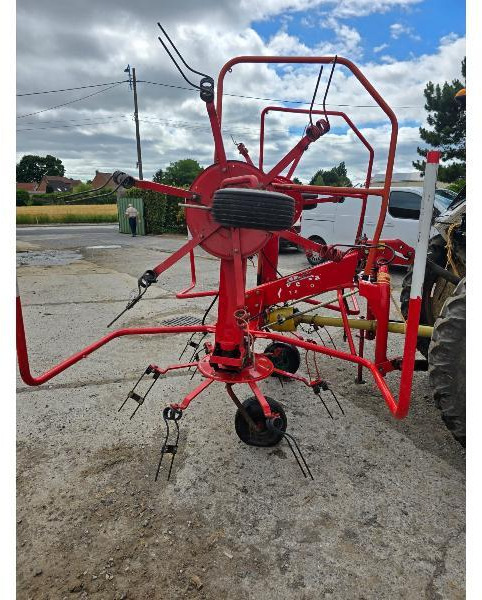 KVERNELAND 8046 - آلة تيبيس العشب/ آلة جمع العشب: صورة 2 KVERNELAND 8046 - آلة تيبيس العشب/ آلة جمع العشب: صورة 2