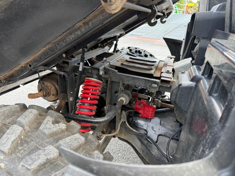 مركبة لجميع التضاريس KYMCO UXV 700: صورة 9