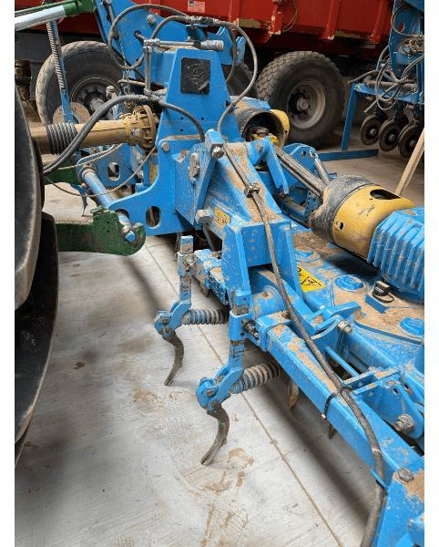 LEMKEN SOLITAIR 9 - آلة البذار متعددة الوظائف: صورة 3 LEMKEN SOLITAIR 9 - آلة البذار متعددة الوظائف: صورة 3