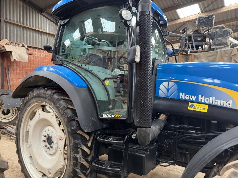 NEW-HOLLAND T6030 - جرار: صورة 3 NEW-HOLLAND T6030 - جرار: صورة 3