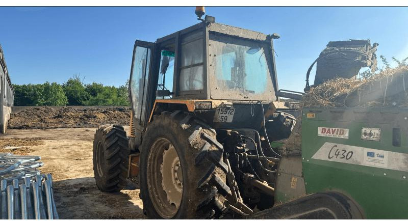 RENAULT 133-14 T - جرار: صورة 3 RENAULT 133-14 T - جرار: صورة 3