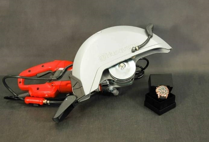 Husqvarna K4000 - الأدوات والمعدات: صورة 1 Husqvarna K4000 - الأدوات والمعدات: صورة 1