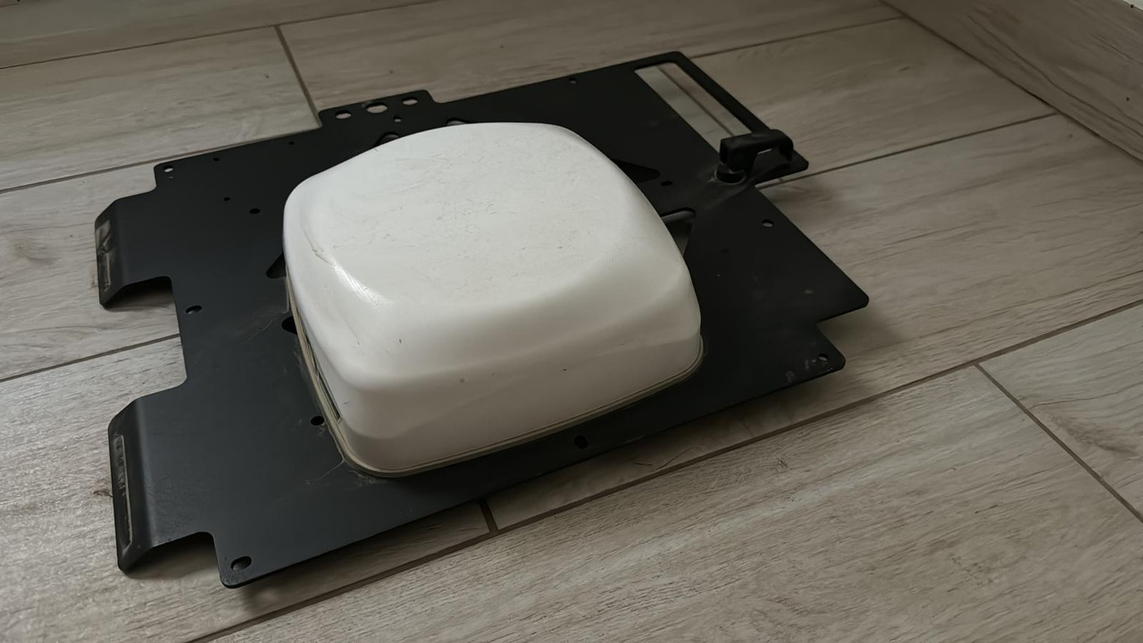 Auto guidance system Trimble NAV 900 + GFX 750 - نظام ملاحة - الآلات الزراعية: صورة 1 Auto guidance system Trimble NAV 900 + GFX 750 - نظام ملاحة - الآلات الزراعية: صورة 1