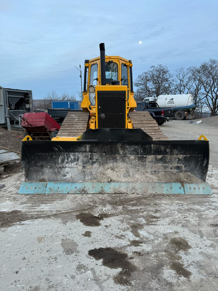 CATERPILLAR D4H BULLDOZER - جرافة: صورة 2 CATERPILLAR D4H BULLDOZER - جرافة: صورة 2