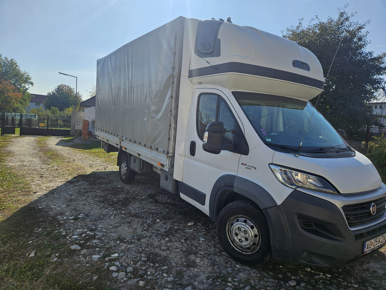 Fiat Ducato 10 Europallets - شاحنة ستارة جانبية: صورة 1 Fiat Ducato 10 Europallets - شاحنة ستارة جانبية: صورة 1