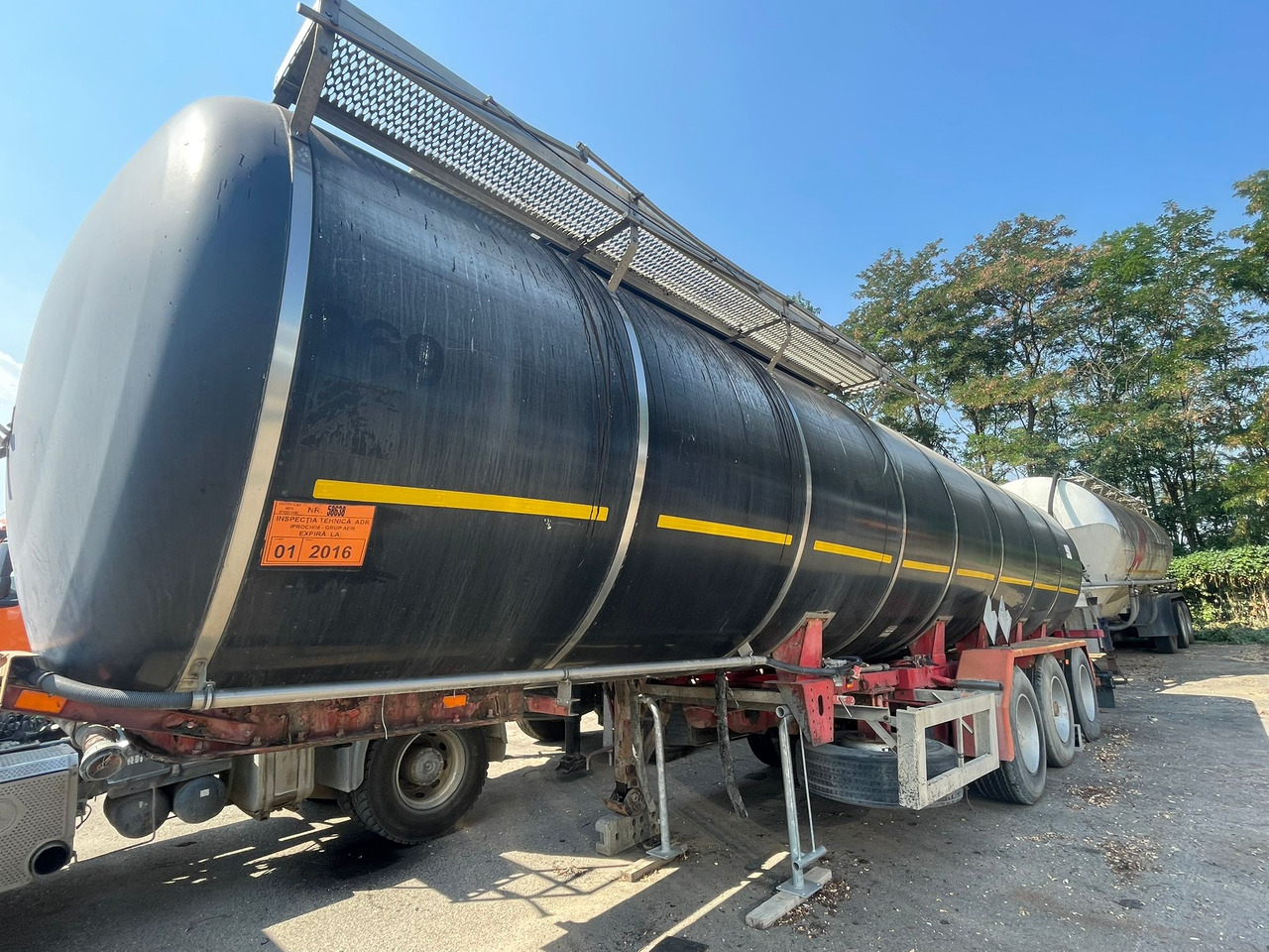 HENDRICK BITUMEN SEMI-TRAILER - نصف مقطورة صهريج: صورة 2 HENDRICK BITUMEN SEMI-TRAILER - نصف مقطورة صهريج: صورة 2