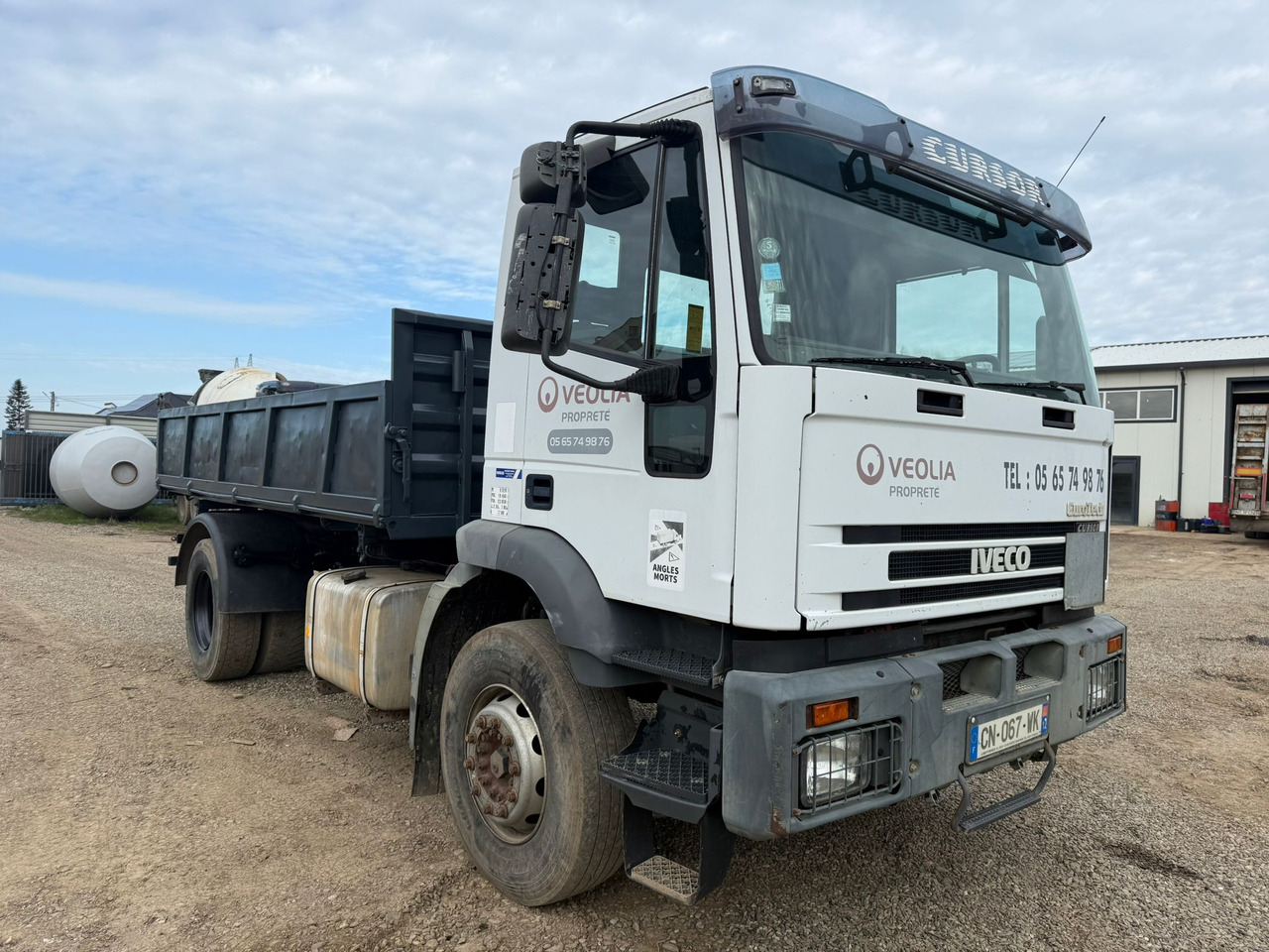 IVECO EUROTRAKKER TIPPER - شاحنة قلاب: صورة 1 IVECO EUROTRAKKER TIPPER - شاحنة قلاب: صورة 1