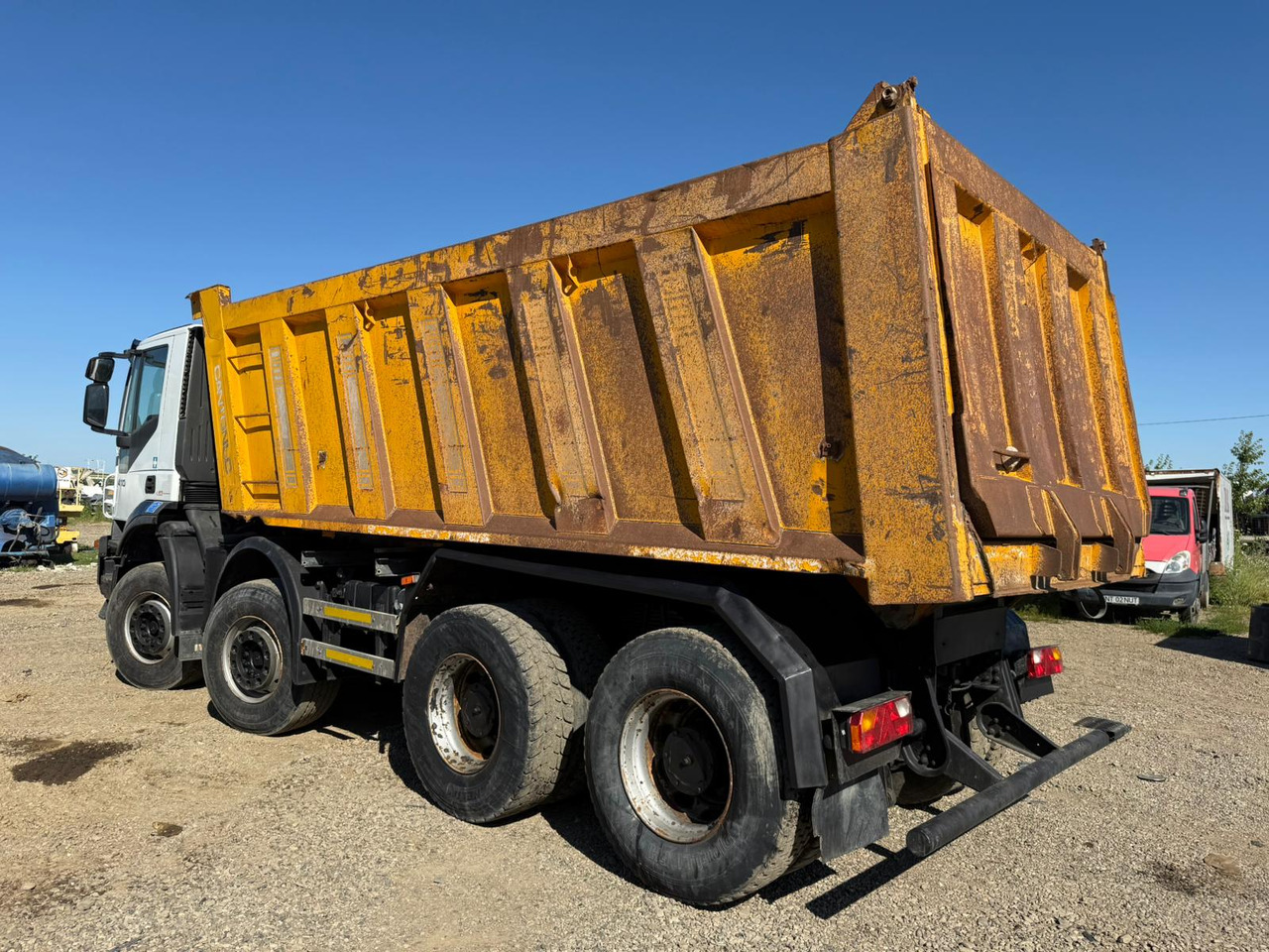IVECO TRAKKER TIPPER - شاحنة قلاب: صورة 4 IVECO TRAKKER TIPPER - شاحنة قلاب: صورة 4