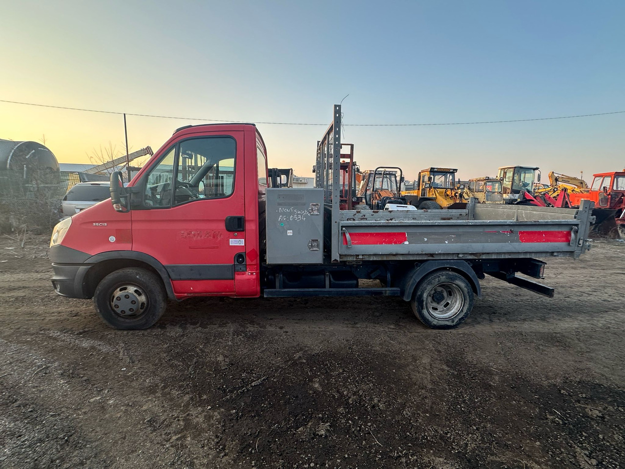 Iveco Daily Van - قلاب صغير: صورة 2 Iveco Daily Van - قلاب صغير: صورة 2