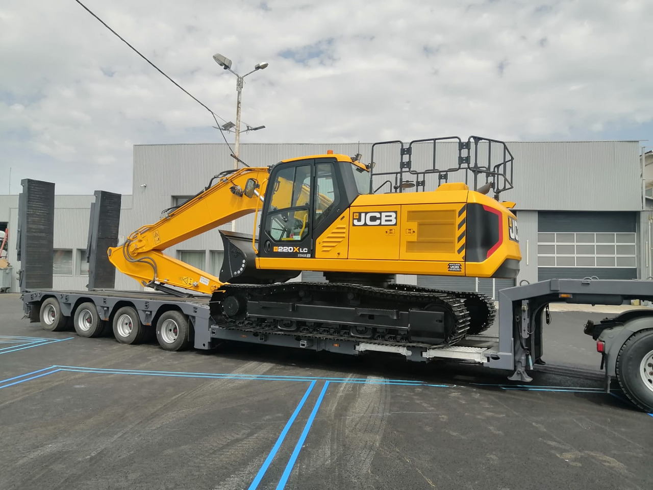 JCB 220X LC, AC, EXCAVATOR TOP !!! - حفار زحاف: صورة 1 JCB 220X LC, AC, EXCAVATOR TOP !!! - حفار زحاف: صورة 1