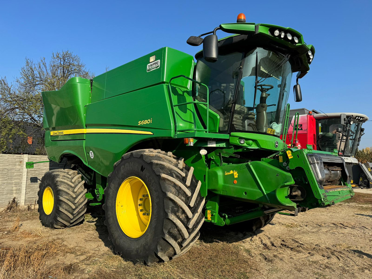 John Deere S680i combine + 635X Header + Zurn trailer - حصادة موحَّدة: صورة 1 John Deere S680i combine + 635X Header + Zurn trailer - حصادة موحَّدة: صورة 1
