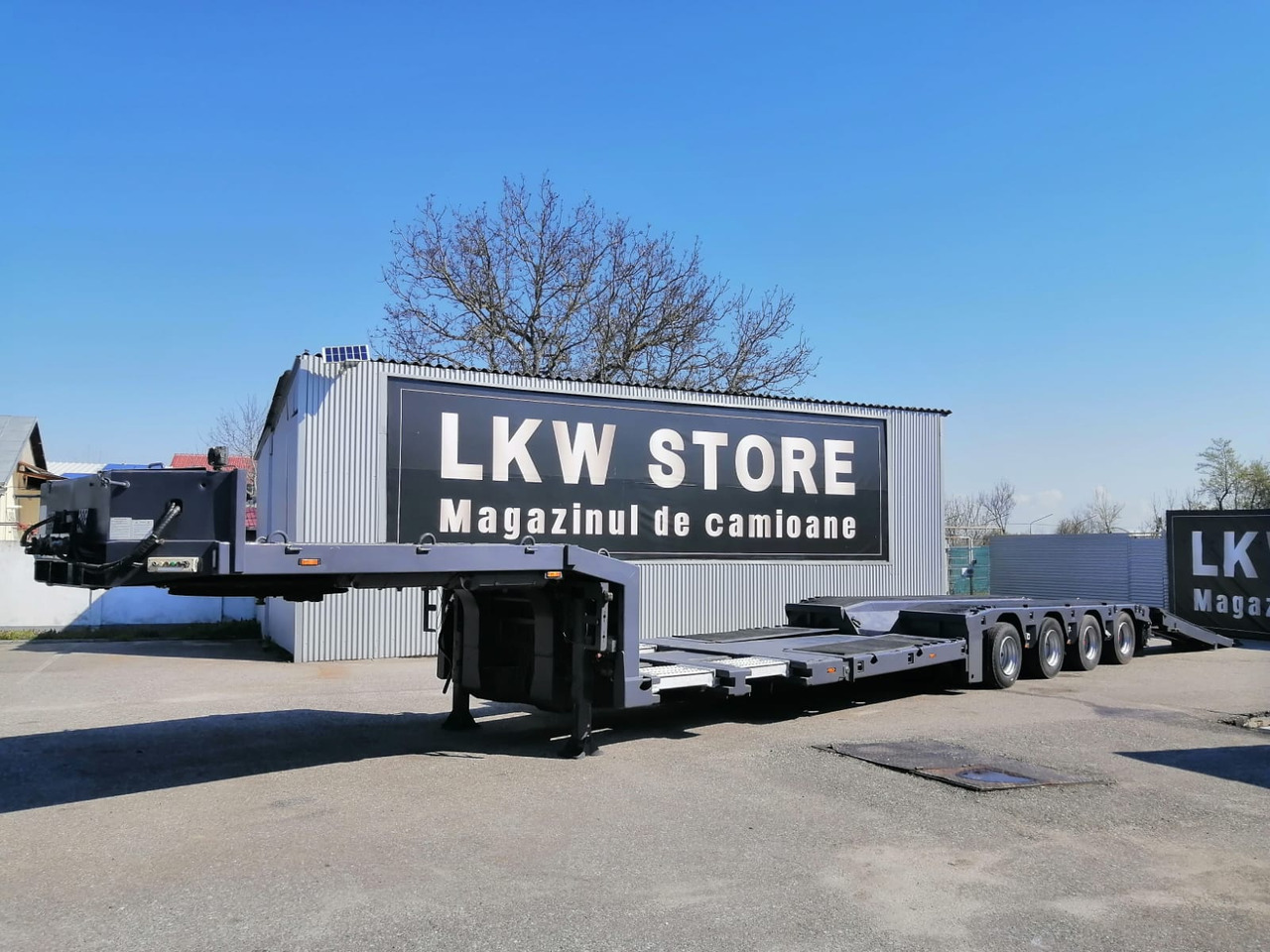 Langendorf Trailer-Tiefbett, 4 Axe, 59 to, extension, TOP !!! - عربة منخفضة مسطحة نصف مقطورة: صورة 1 Langendorf Trailer-Tiefbett, 4 Axe, 59 to, extension, TOP !!! - عربة منخفضة مسطحة نصف مقطورة: صورة 1