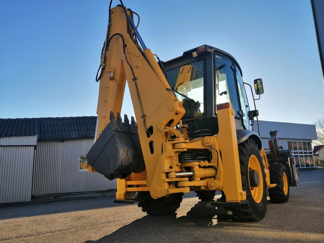 LiuGong CLG777A Backhoe Loader 4×4 - جرافة حفار: صورة 3 LiuGong CLG777A Backhoe Loader 4×4 - جرافة حفار: صورة 3