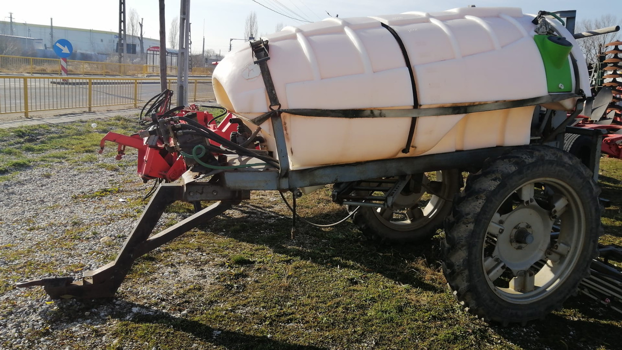 MET Wirax Sprayer 2000 - بخاخ مقطورة: صورة 5 MET Wirax Sprayer 2000 - بخاخ مقطورة: صورة 5