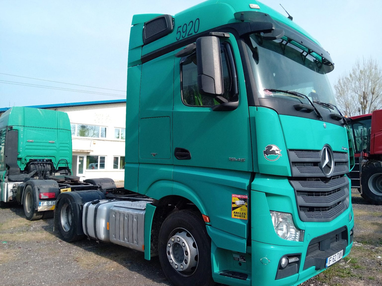 Mercedes-Benz Actros 18.45 - وحدة جر: صورة 1 Mercedes-Benz Actros 18.45 - وحدة جر: صورة 1