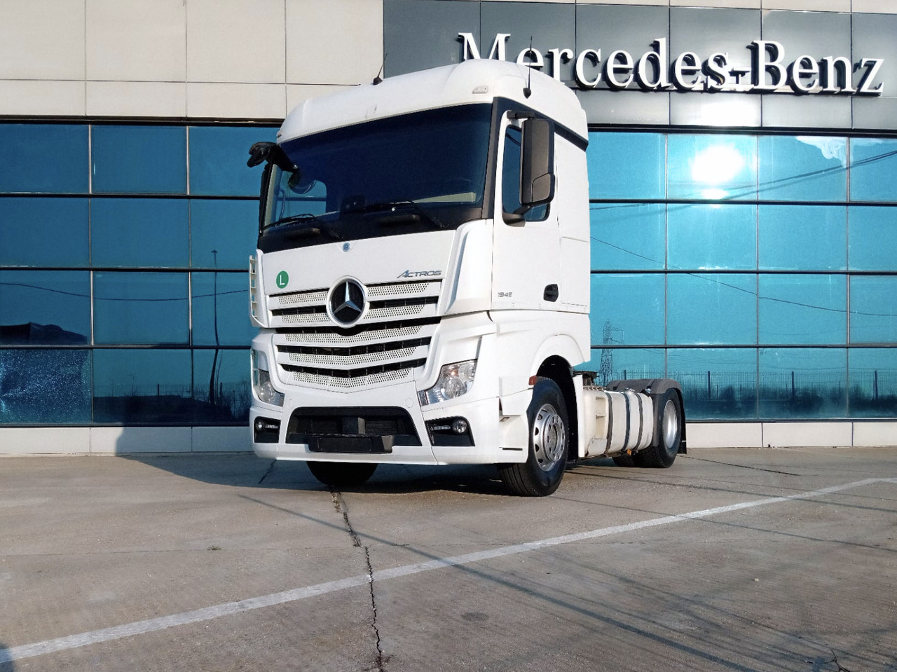 Mercedes-Benz Actros 1845 LS, TOP !!! - وحدة جر: صورة 1 Mercedes-Benz Actros 1845 LS, TOP !!! - وحدة جر: صورة 1