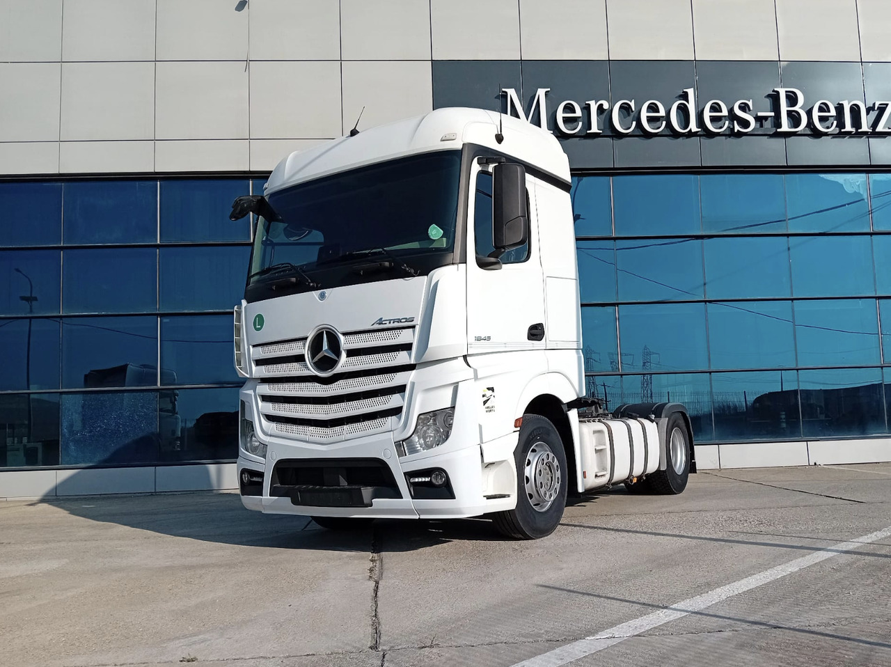 Mercedes-Benz Actros 1845 LS, TOP !!! - وحدة جر: صورة 1 Mercedes-Benz Actros 1845 LS, TOP !!! - وحدة جر: صورة 1