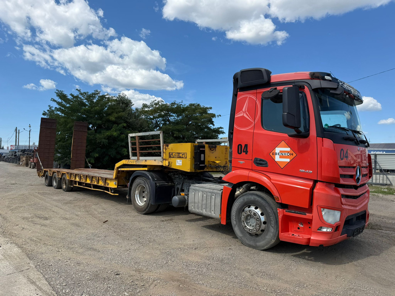 Mercedes-Benz Actros and Trailer ACTM Assembly - وحدة جر, عربة منخفضة مسطحة نصف مقطورة: صورة 1 Mercedes-Benz Actros and Trailer ACTM Assembly - وحدة جر, عربة منخفضة مسطحة نصف مقطورة: صورة 1