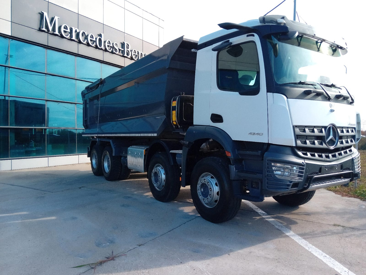Mercedes-Benz Arocs 42.40 8×4 Basculanta/Tipper/Kipper Heavy Duty, TOP !!! - شاحنة قلاب: صورة 2 Mercedes-Benz Arocs 42.40 8×4 Basculanta/Tipper/Kipper Heavy Duty, TOP !!! - شاحنة قلاب: صورة 2