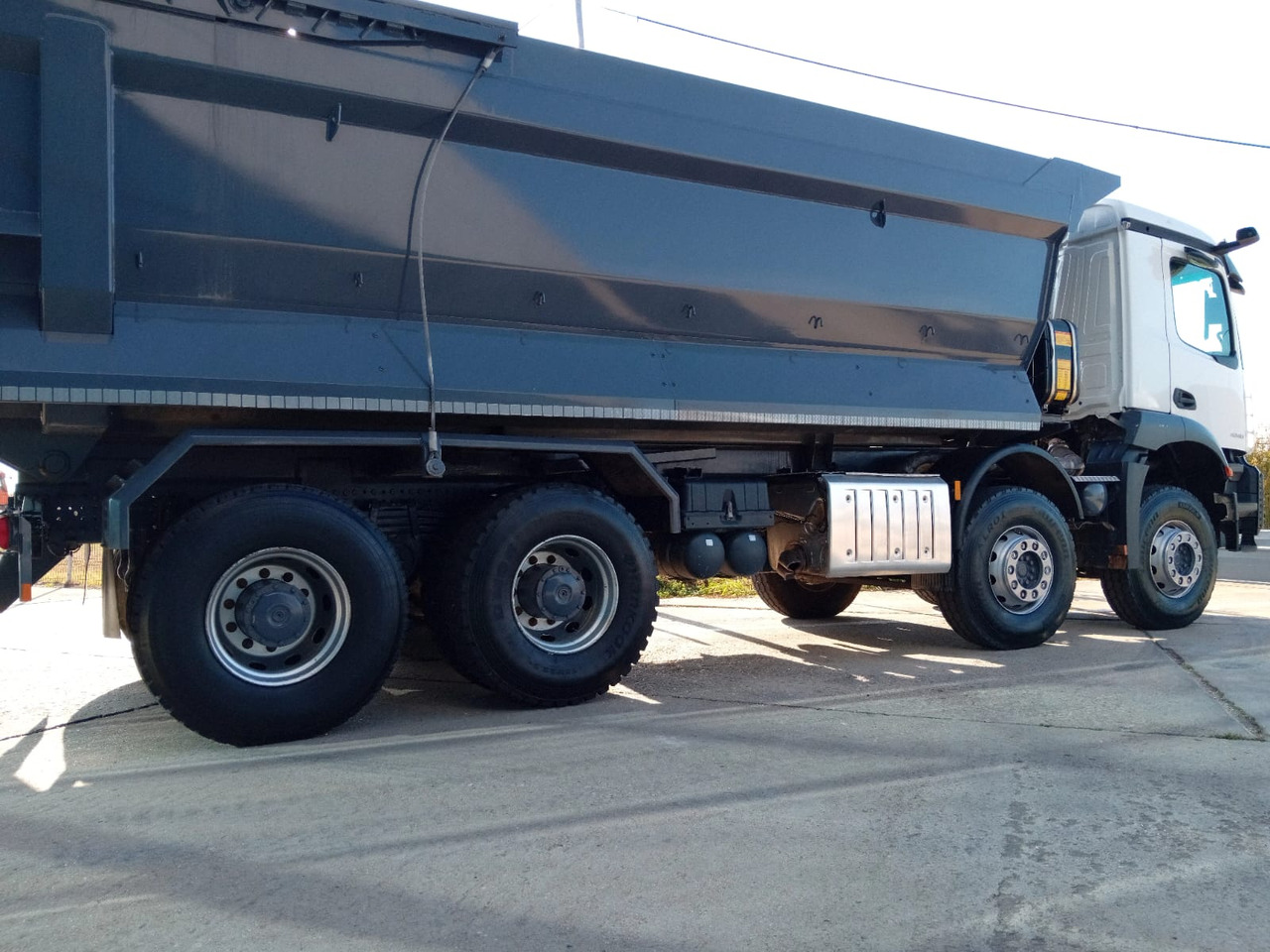 Mercedes-Benz Arocs 42.40 8×4 Basculanta/Tipper/Kipper Heavy Duty, TOP !!! - شاحنة قلاب: صورة 4 Mercedes-Benz Arocs 42.40 8×4 Basculanta/Tipper/Kipper Heavy Duty, TOP !!! - شاحنة قلاب: صورة 4