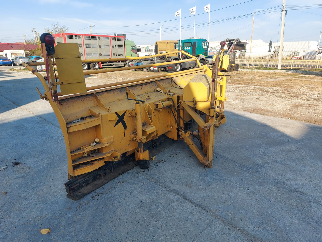 Nido Plow / Snow Blade / – Nido Universal Electrohidraulik – Sn 252 - كاسحة ثلوج: صورة 5 Nido Plow / Snow Blade / – Nido Universal Electrohidraulik – Sn 252 - كاسحة ثلوج: صورة 5