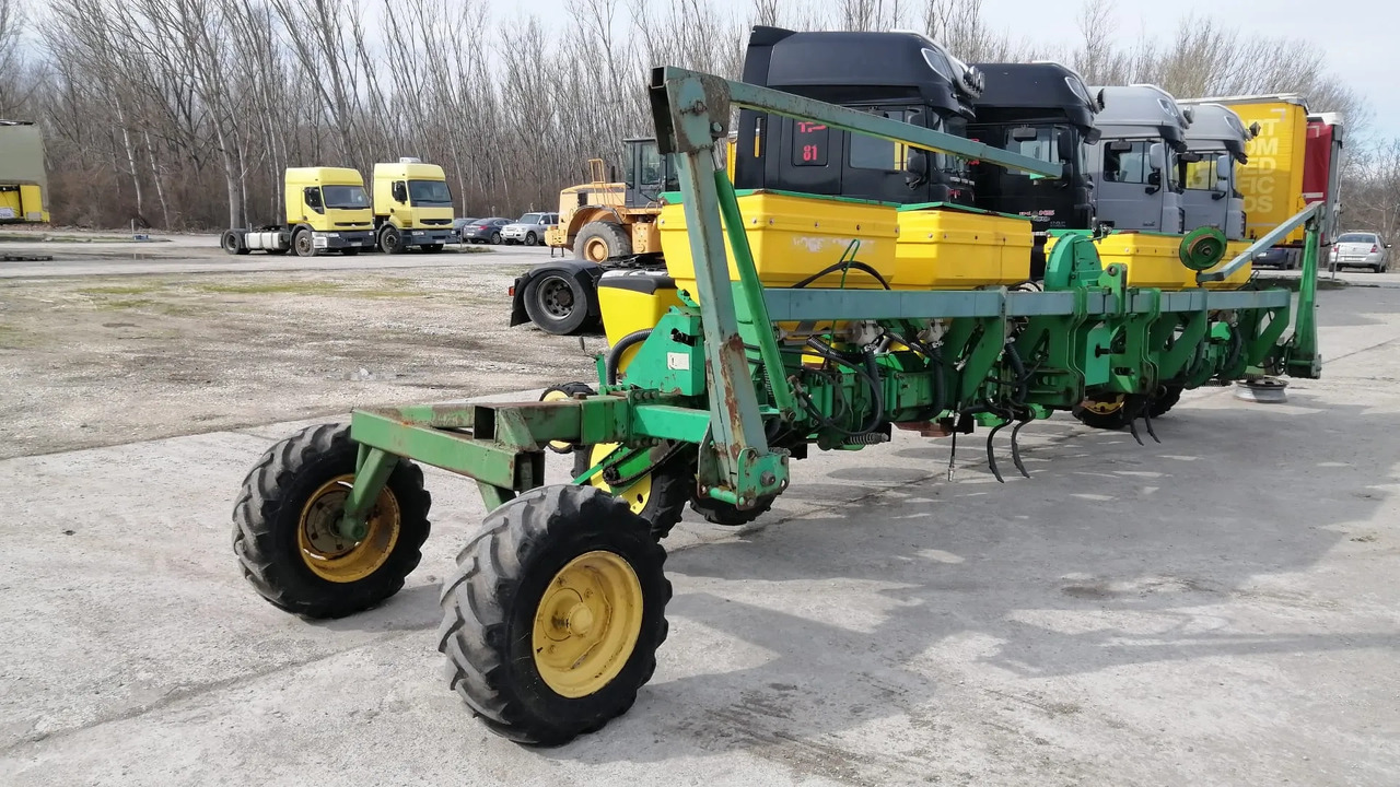 SFOGGIA GAMA PLUS 12/9m/12 Rows Seeding Machine - آلة نثر البذور الدقيقة: صورة 1 SFOGGIA GAMA PLUS 12/9m/12 Rows Seeding Machine - آلة نثر البذور الدقيقة: صورة 1