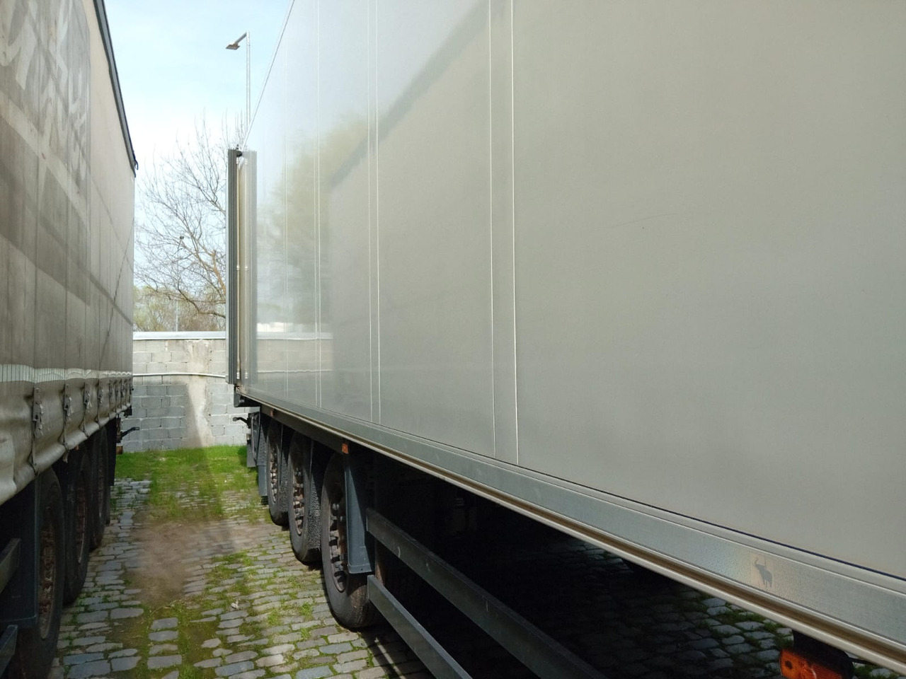 Schmitz Cargobull SCB S3B Refrigerated Semi-trailer - نصف مقطورة مُبرِّدة: صورة 5 Schmitz Cargobull SCB S3B Refrigerated Semi-trailer - نصف مقطورة مُبرِّدة: صورة 5