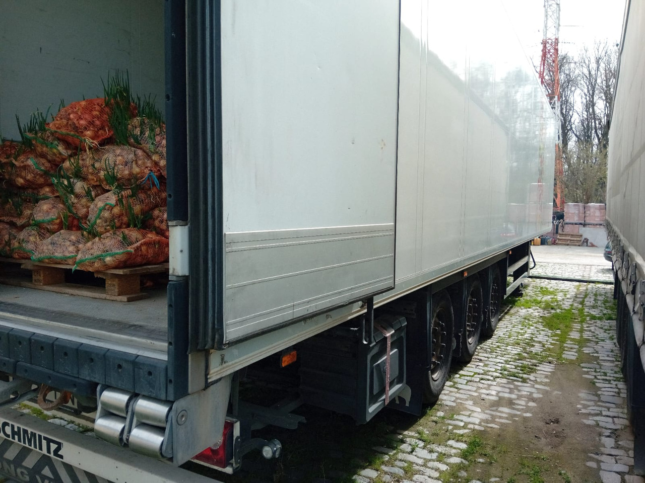 Schmitz Cargobull SCB S3B Refrigerated Semi-trailer - نصف مقطورة مُبرِّدة: صورة 4 Schmitz Cargobull SCB S3B Refrigerated Semi-trailer - نصف مقطورة مُبرِّدة: صورة 4