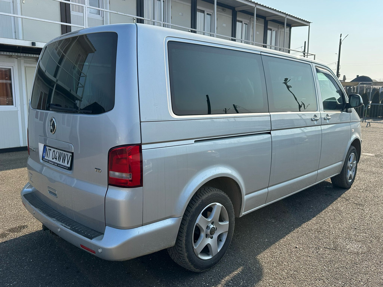 VOLKSWAGEN MULTIVAN - ميكروباص: صورة 3 VOLKSWAGEN MULTIVAN - ميكروباص: صورة 3