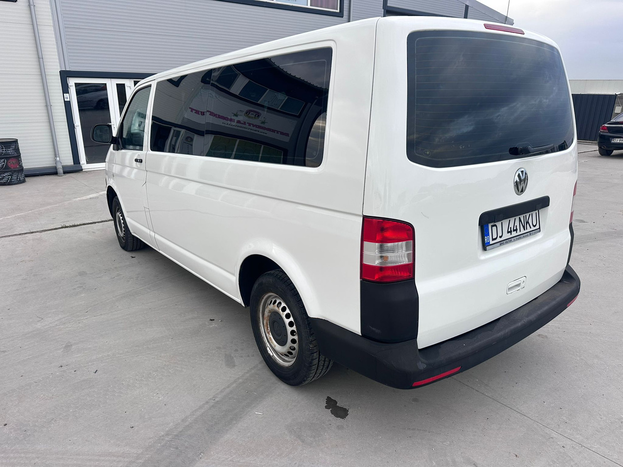 Volkswagen Transporter - سيارة: صورة 5 Volkswagen Transporter - سيارة: صورة 5